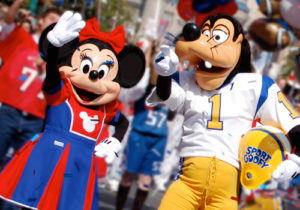 Minnie and Goofy Countdown to Super Sunday