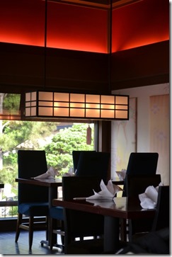 tokyo dining table and chairs